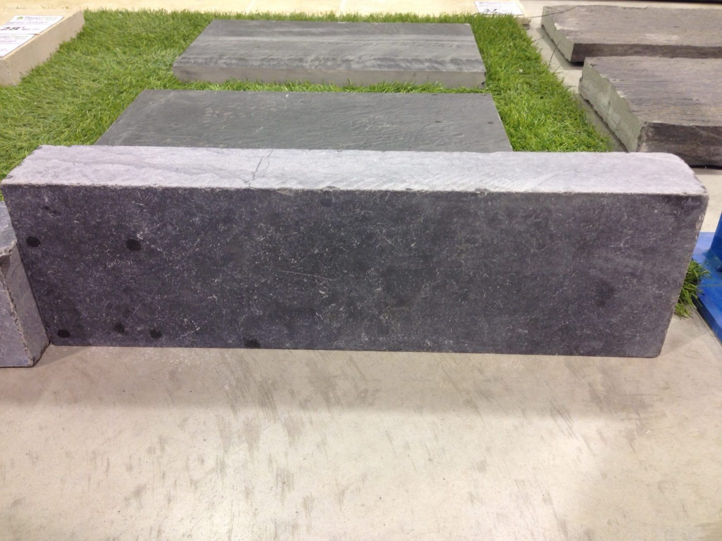 Plinthe en Travertin Premier choix Gris Silver | Apex Pierre